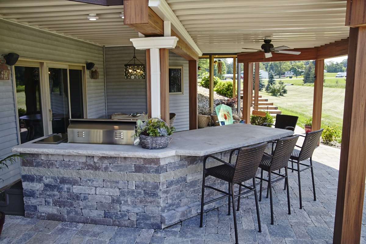 Outdoor Kitchen & Deck Builds