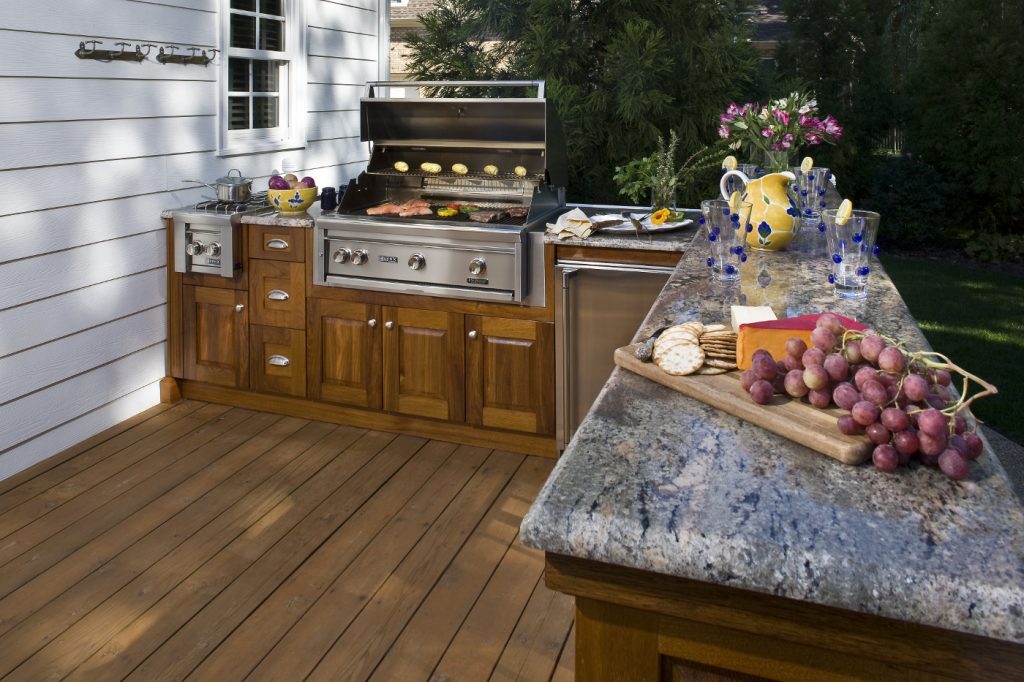 Outdoor Kitchen & Deck Builds