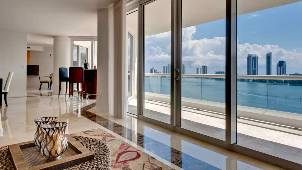 Impact Doors & Regular Doors | Best Choice for Florida Homes
