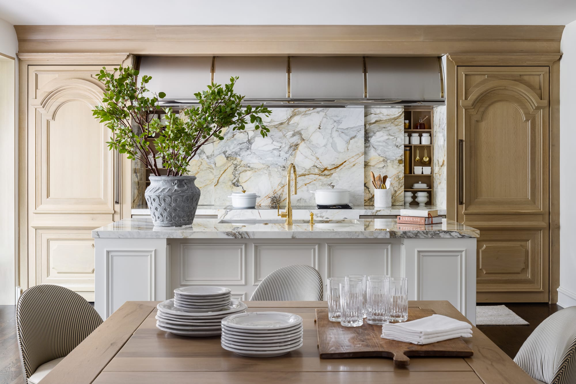 Cabinet Refacing vs. Replacement Cost in Clearwater | OCC